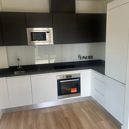 Apartment Modern Gym With 2 Balcony *